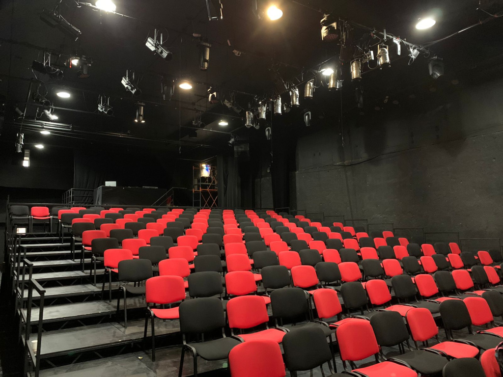 Зал сцены СТАЧКА